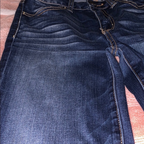 American Eagle Blue Jeans - Picture 3 of 5